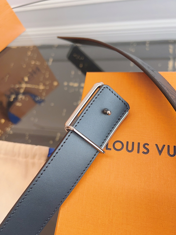 ルイヴィトンベルト素材ディテール